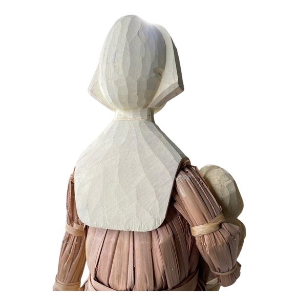 Vintage Cornhusk & Carved Wood 17” Male & 16” Female Pilgrim Figures - Picture 11 of 14